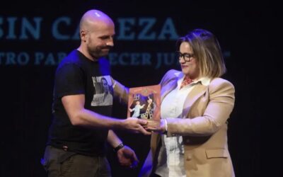 Premio a la Mejor Iniciativa Artística Solidaria por el programa “¡Teatro para Crecer Juntos!”